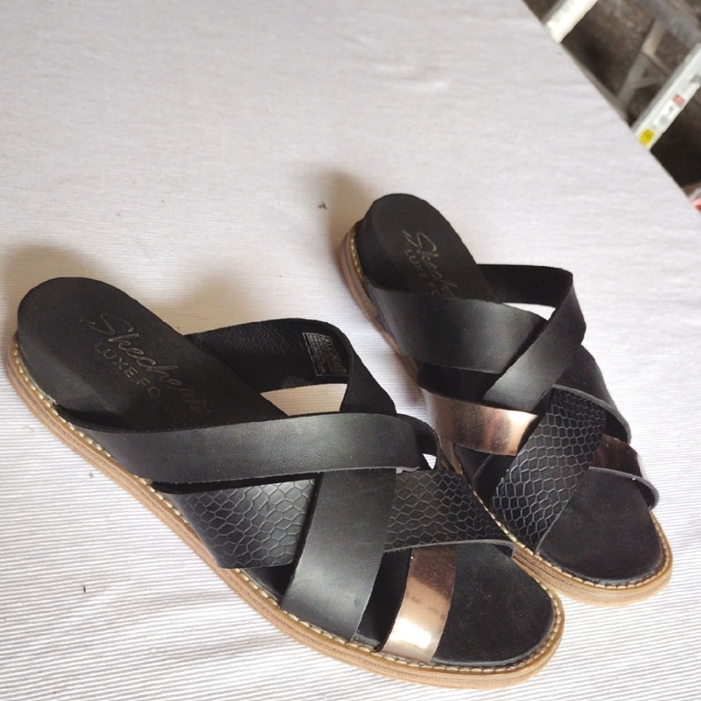 Skechers Women's Black & Metallic Slide Sandals